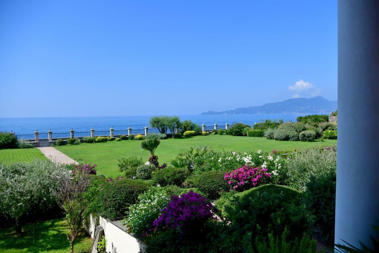 A.A.U.T Appartamento Villa Preli Chiavari Luaran gambar